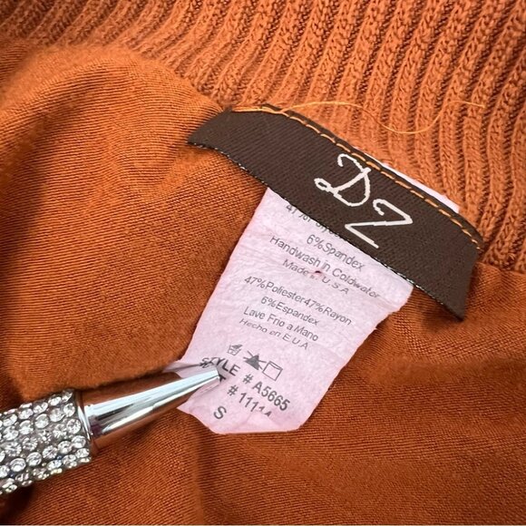 DZ top Chic Off-Shoulder Rust Sweater slouchy ribbed shirt comfy - Picture 6 of 7